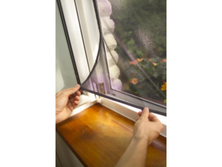 tesa Moustiquaire avec protection solaire pour fenêtre