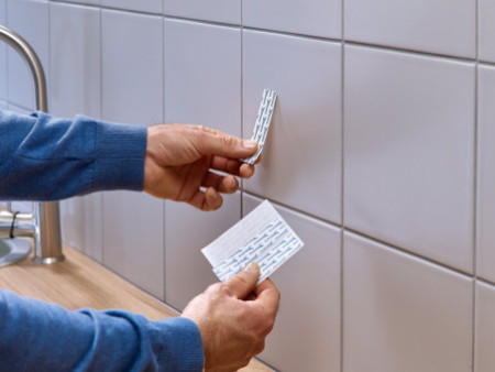 tesa Powerstrips Vis adhésive pour carrelage/métal, blanc