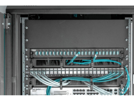 DIGITUS plaque de recouvrement 19', 3 U, (RAL 9005), noir