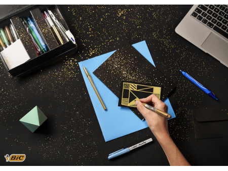 BIC Kit d'écriture 'My Surprise Box' avec carnet de notes