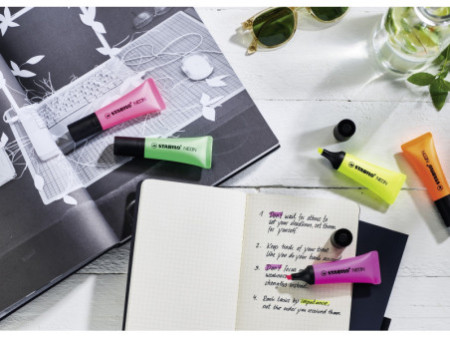 STABILO Surligneur NEON, présentoir de 45