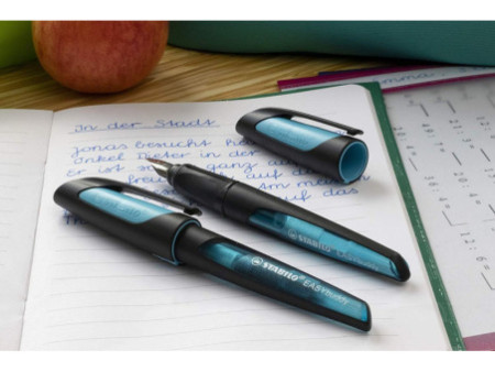 STABILO Stylo plume EASYbuddy M, droitiers, noir/bleu