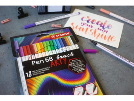 STABILO Feutre pinceau Pen 68 brush ARTY Edition, étui de 18