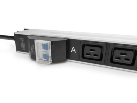 DIGITUS Bloc multiprise appareils froids 19', 28 ports, noir