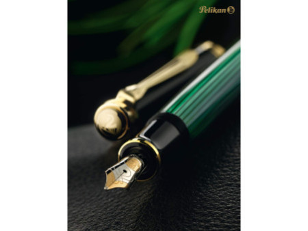 Pelikan Stylo plume 'Souverän 400', noir/vert, F