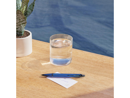 PARKER Stylo à bille rétractable IM Monochrome, Bleu