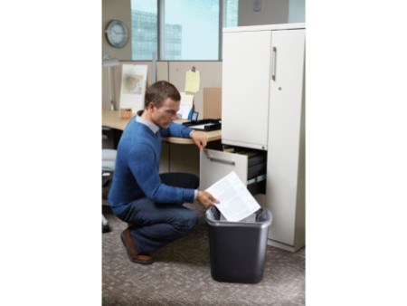 Rubbermaid Corbeille à papier, 26,6 litres, PE, noir