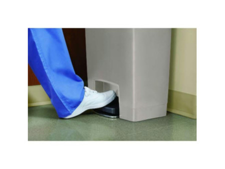 Rubbermaid Collecteur à pédale Slim Jim, 30 litres, rouge