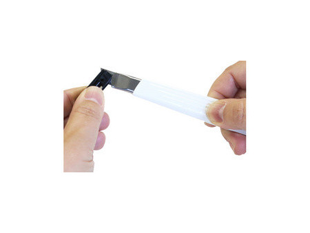 NT Cutter MNCR-A1 black & white, corps en plastique