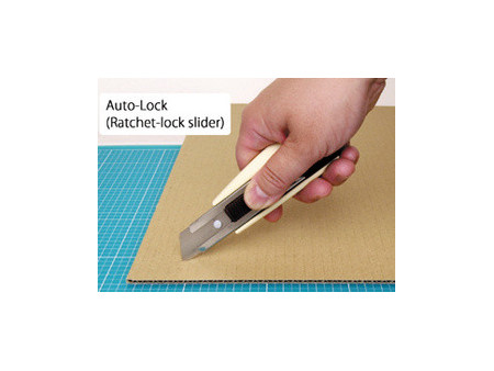 NT Cutter ZL-1P, boîtier en plastique, lame de 18 mm, ivoire