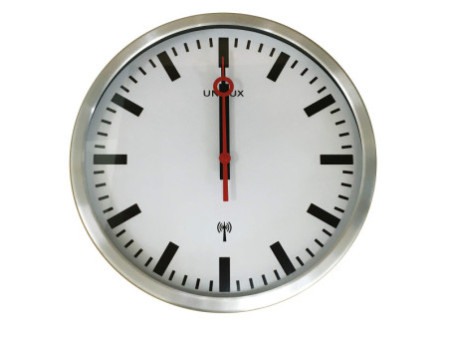 UNiLUX Horloge murale/horloge radio pilotée STATION, argent