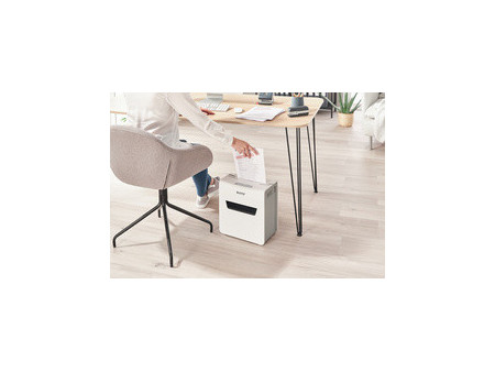 LEITZ Destructeur de documents IQ Protect Premium 6X, blanc