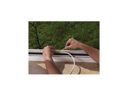 tesa INSULATION Ruban de calfeutrage L, 9 mm x 6 m, blanc