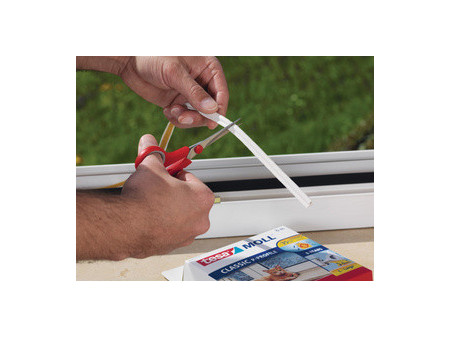tesa INSULATION Ruban de calfeutrage L, 9 mm x 6 m, blanc