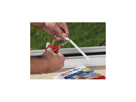 tesa INSULATION Ruban de calfeutrage L, 9 mm x 10 m, blanc