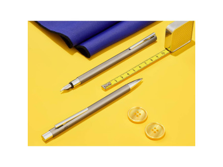 FABER-CASTELL Stylo plume NEO Slim acier inox, mat, EF