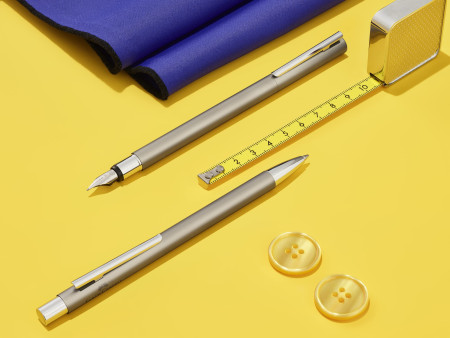 FABER-CASTELL Stylo plume NEO Slim acier inox, mat, B