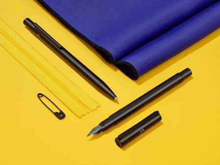 FABER-CASTELL Stylo roller NEO Slim métal, noir