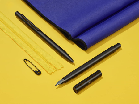 FABER-CASTELL Stylo à bille NEO Slim, métal, noir