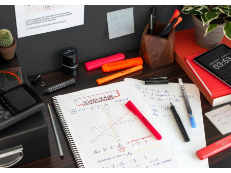 FABER-CASTELL Surligneur TEXTLINER 1546, étui en carton de 8