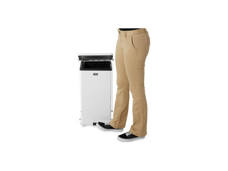 Rubbermaid Poubelle à pédale Defender en acier, 24 litres
