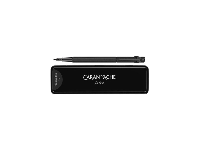 CARAN D'ACHE Stylo plume 849 BLACK CODE, noir