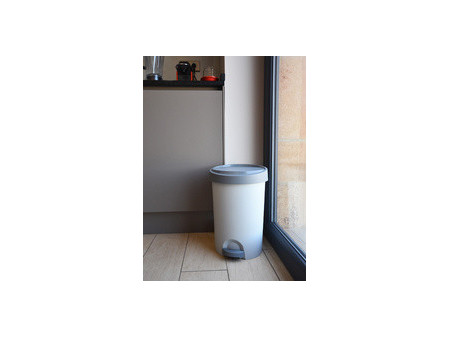 EDA Poubelle à pédale Stepy, 15 litres, PP, blanc