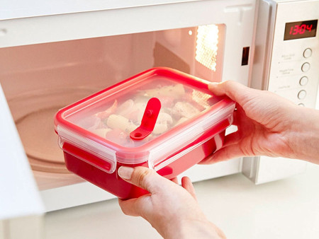emsa Boîte pour micro-ondes CLIP & MICRO, 1,2 L, rouge